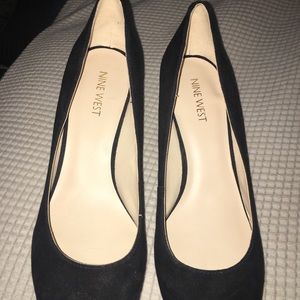 Black small wedge heel